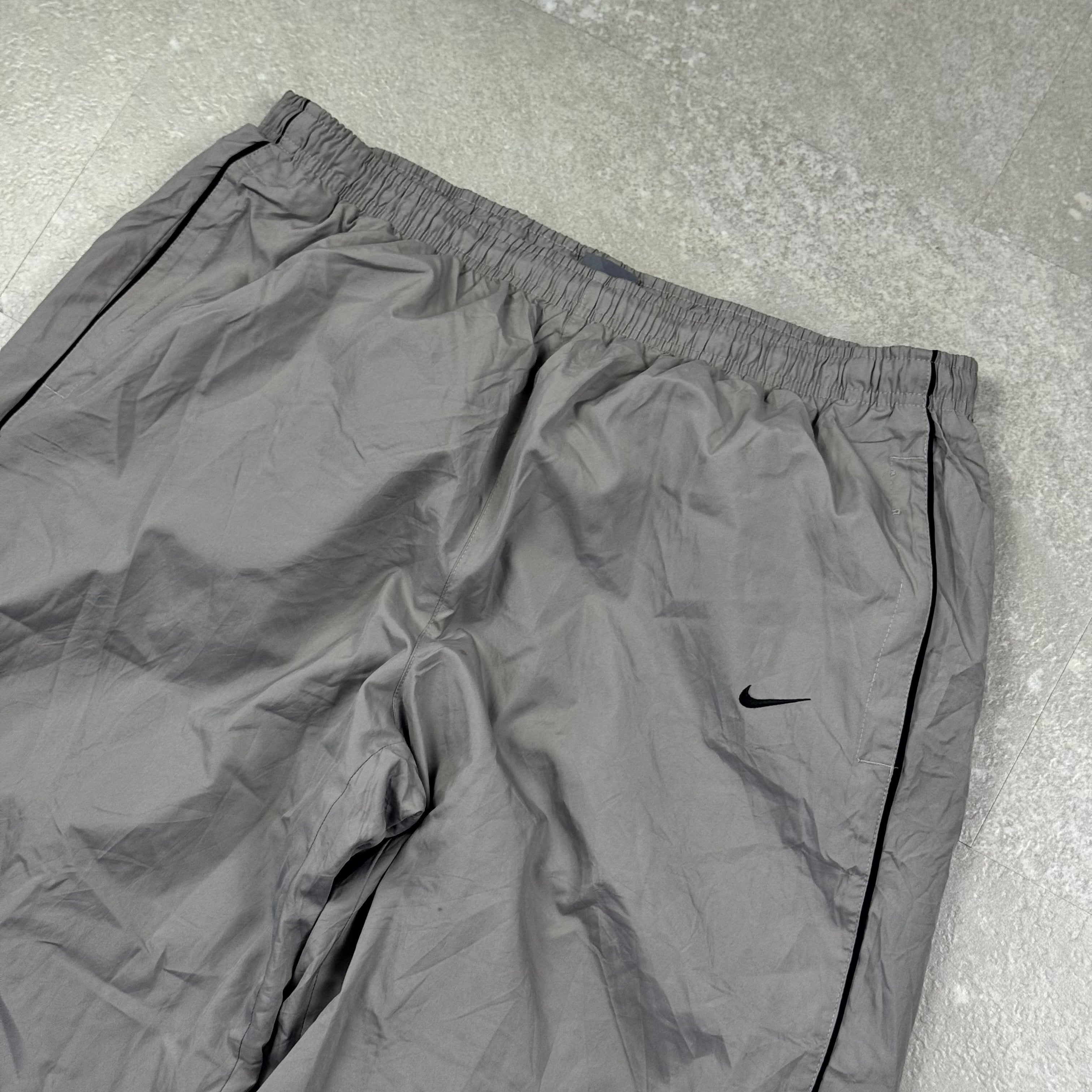 Vintage Nike Trackpants (XL)
