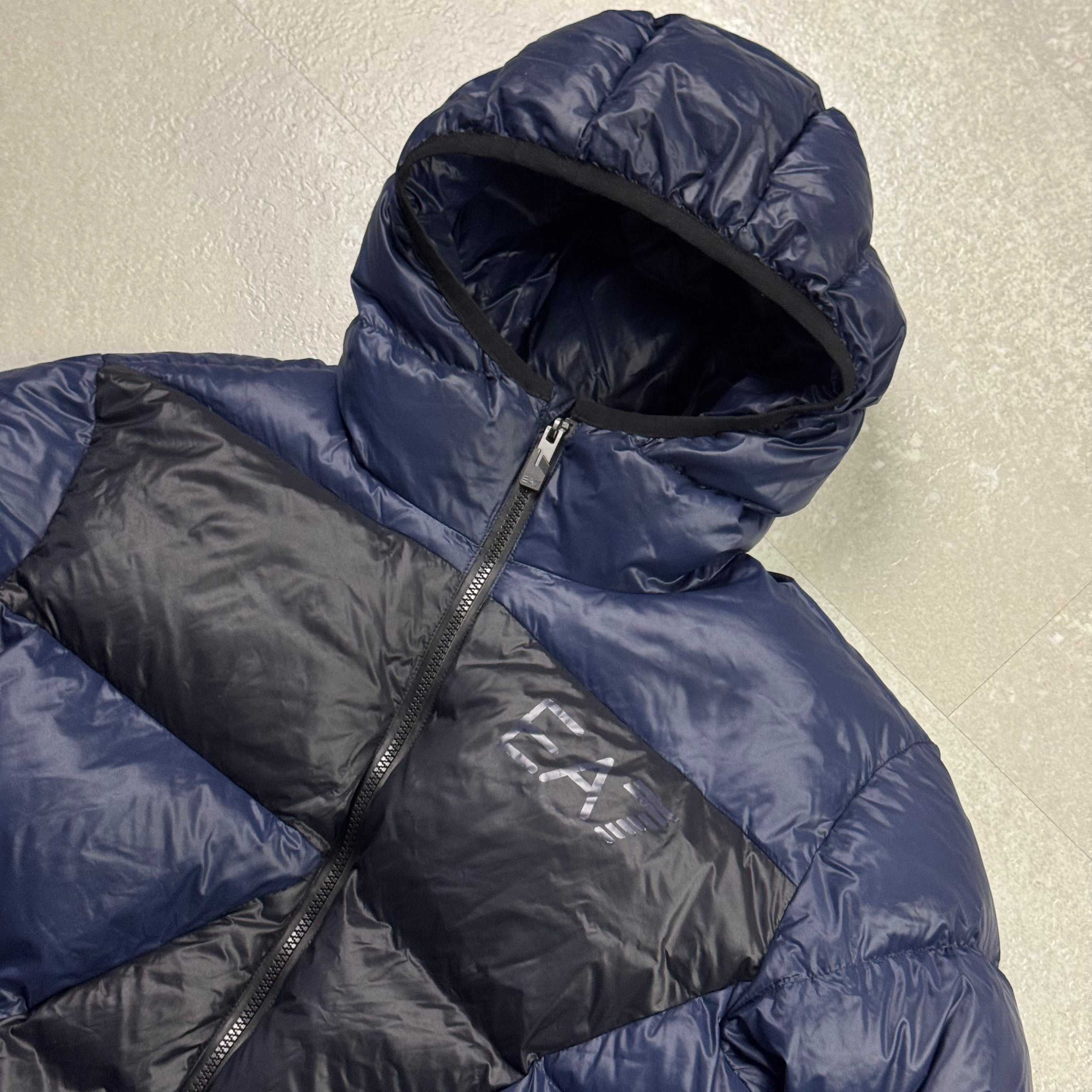 Armani Pufferjacke (M)