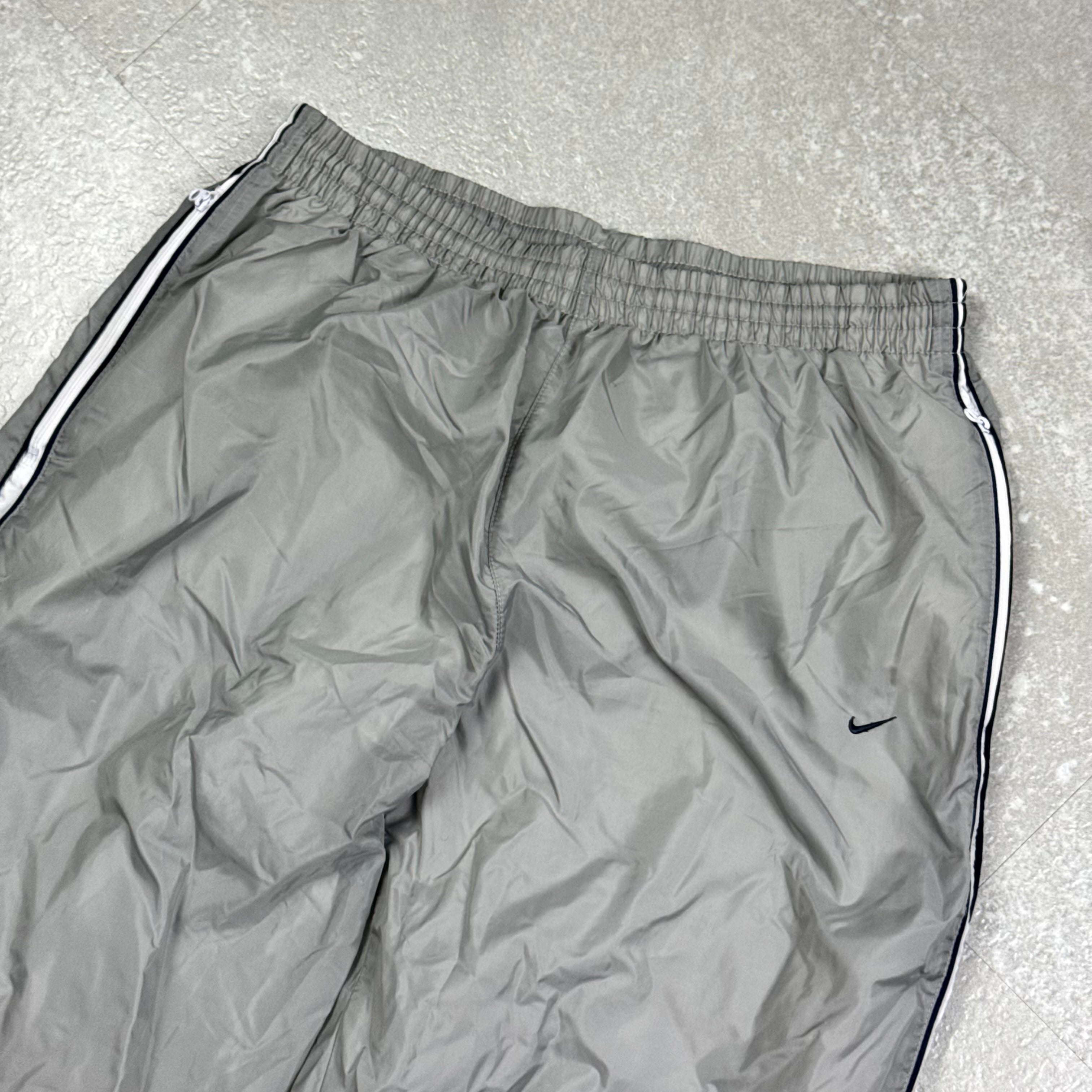 Vintage Nike Trackpants (M)